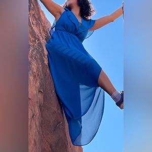 Romeo + Juliet Navy Blue Maxi Sheer Ruffle Backless Flowy Dress Size S Deep V